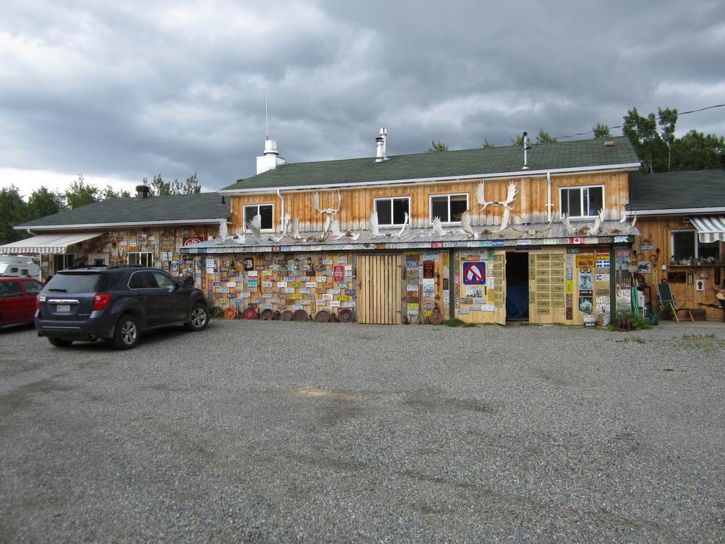 Six Mile River Resort Tagish Eksteriør billede