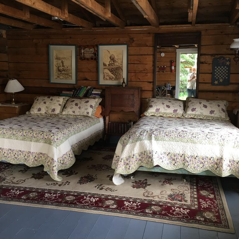 Six Mile River Resort Tagish Eksteriør billede